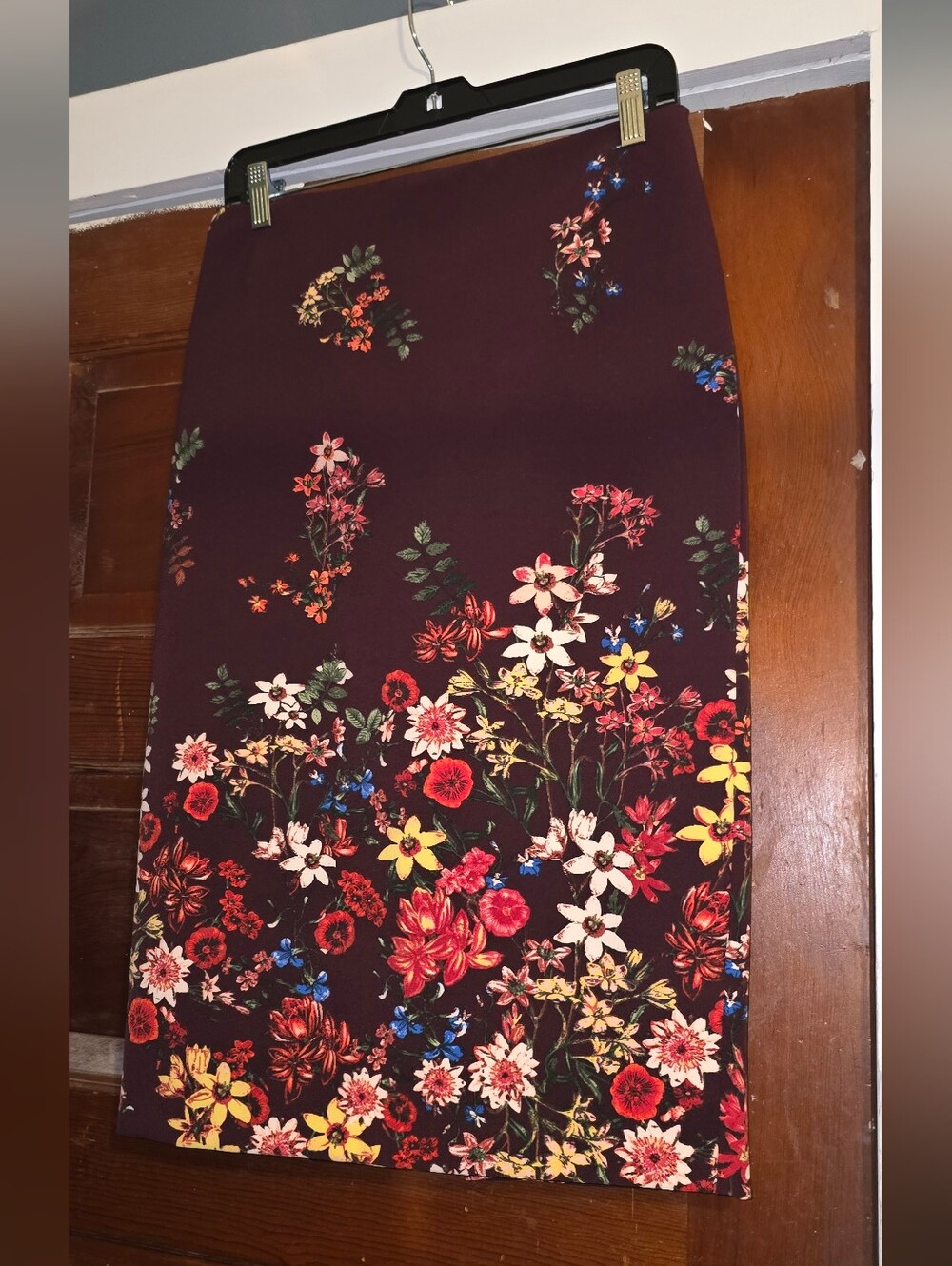 7th Avenue Design Studio New York & Company Plum Floral Pencil Skirt